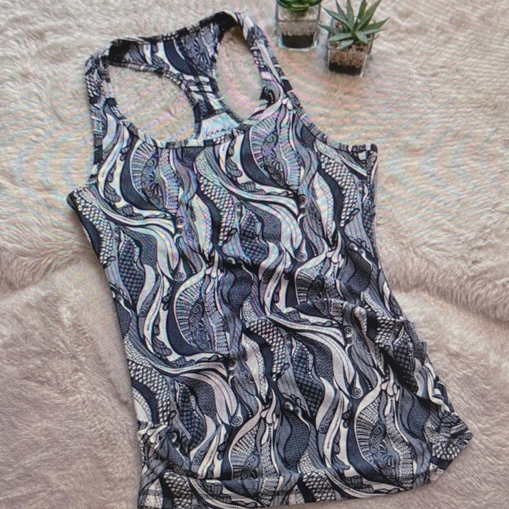 Karma Women's Black & White Patterned Racerback Tank Top